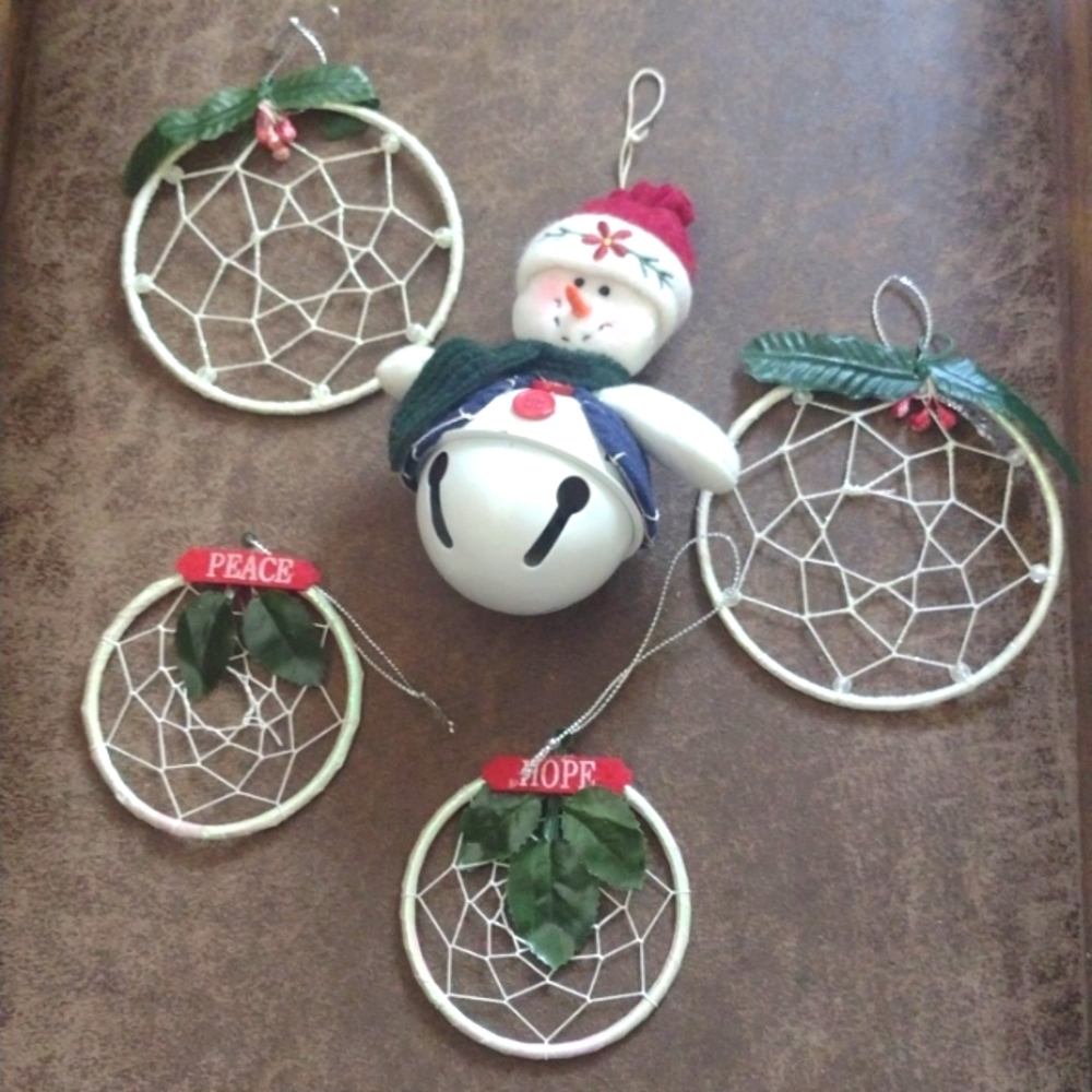 5 ornaments altogether: peace, hope, +2 dreamcatcher style and a snowman bell.